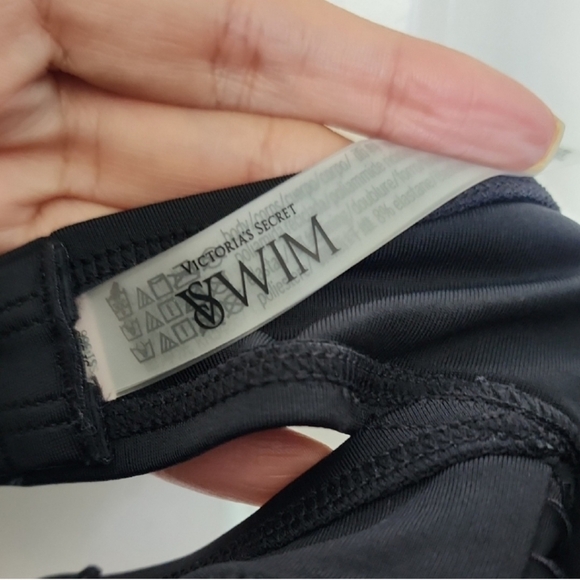 Victoria's Secret Bombshell Strappy Black Halter Swimsuit top - Picture 5 of 7